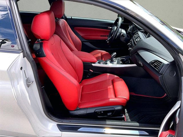 Used 2015 BMW M235i Coupe RWD image 9