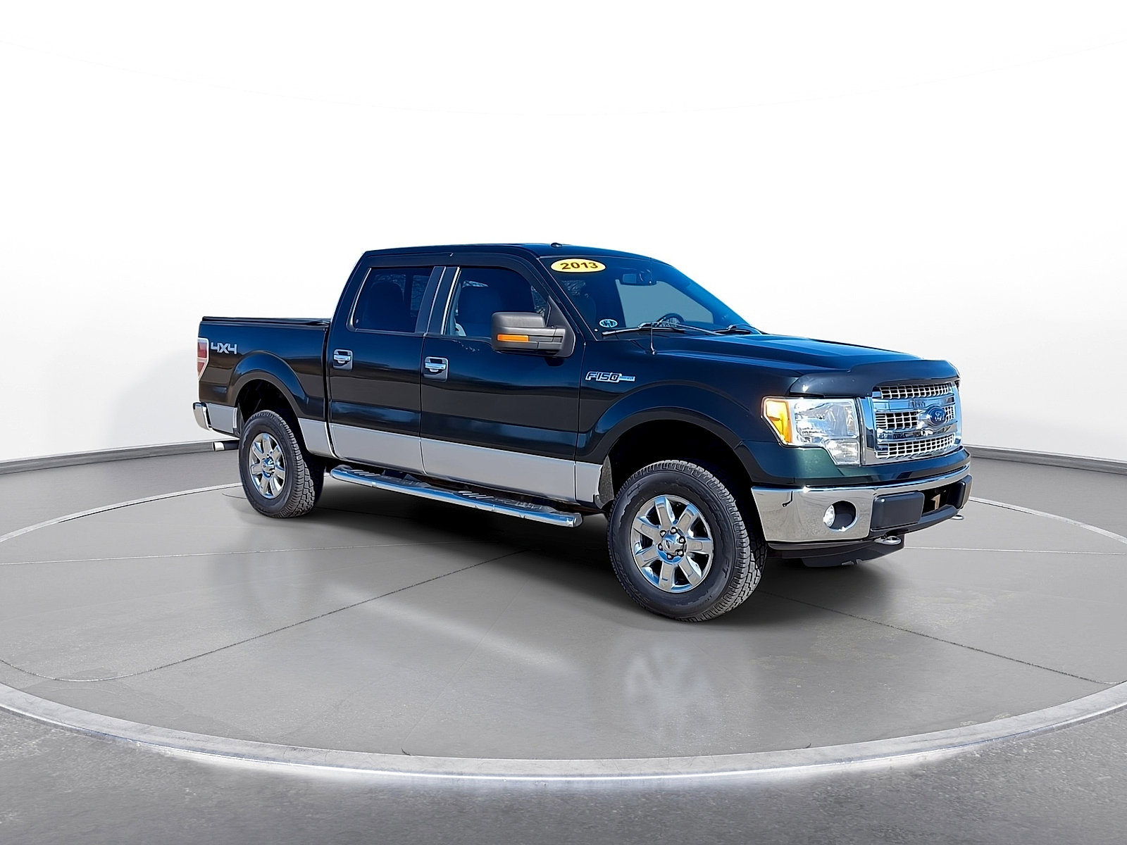 Used 2013 Ford F150 XLT w/ Luxury Equipment Group AWD/4WD image 2