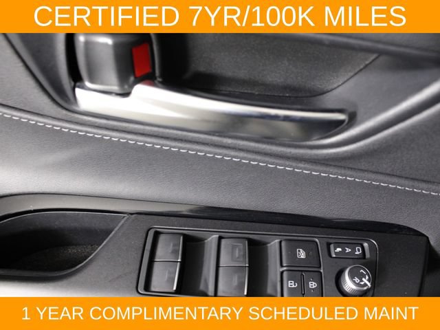 Used 2024 Toyota Venza LE AWD/4WD image 17