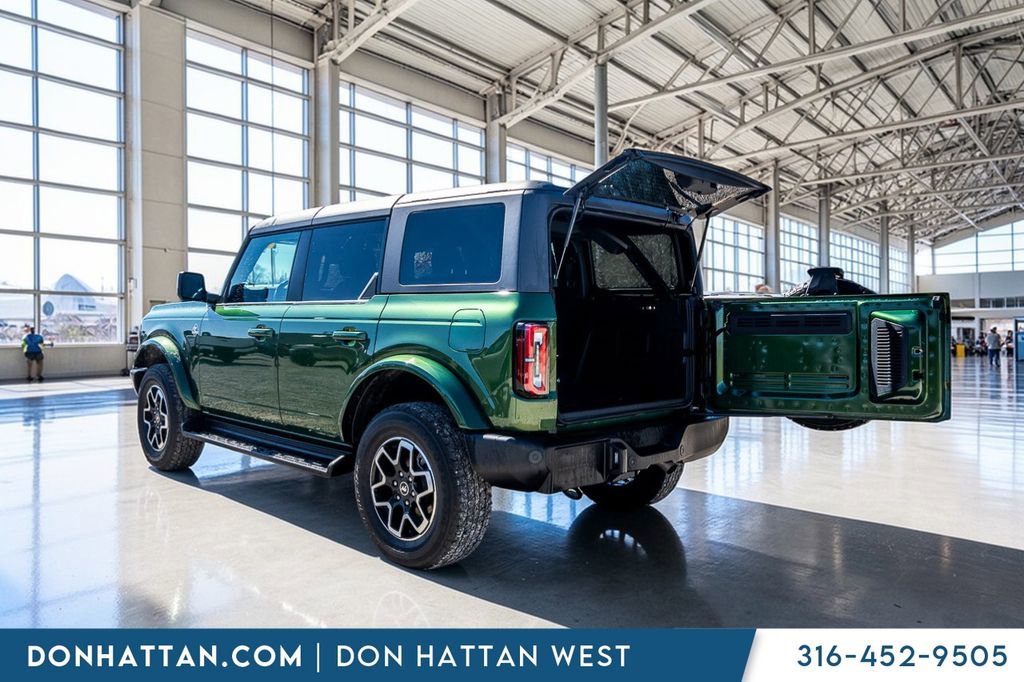 Used 2025 Ford Bronco Outer Banks image 29