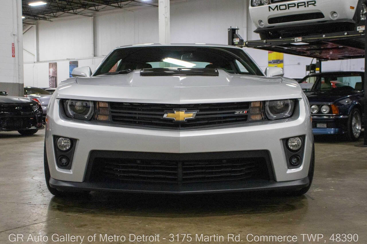 Used 2012 Chevrolet Camaro ZL1 image 12