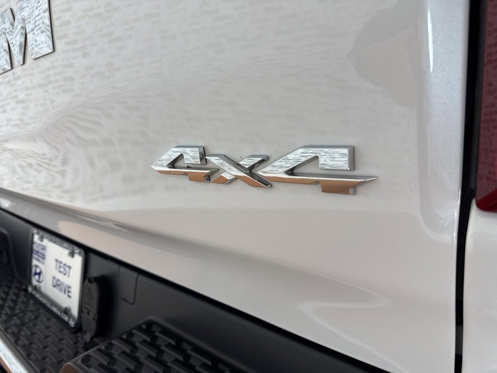 Used 2025 RAM 1500 Limited w/ Off Road Group image 15