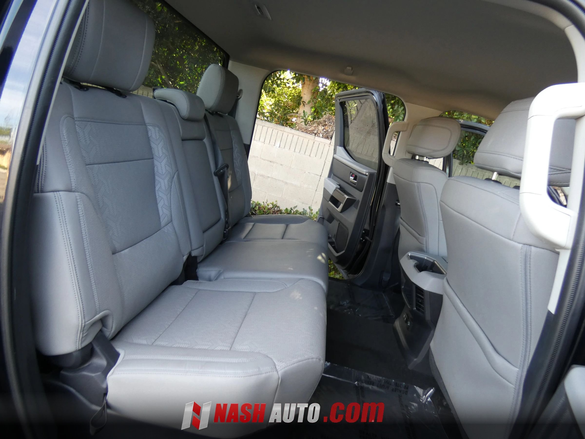 Used 2024 Toyota Tundra Limited w/ Power Package AWD/4WD image 41