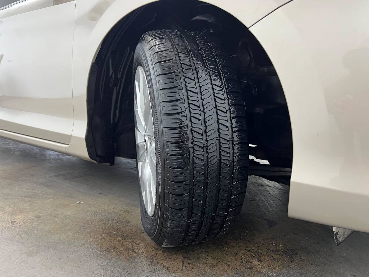 Used 2014 Honda Accord EX-L image 30