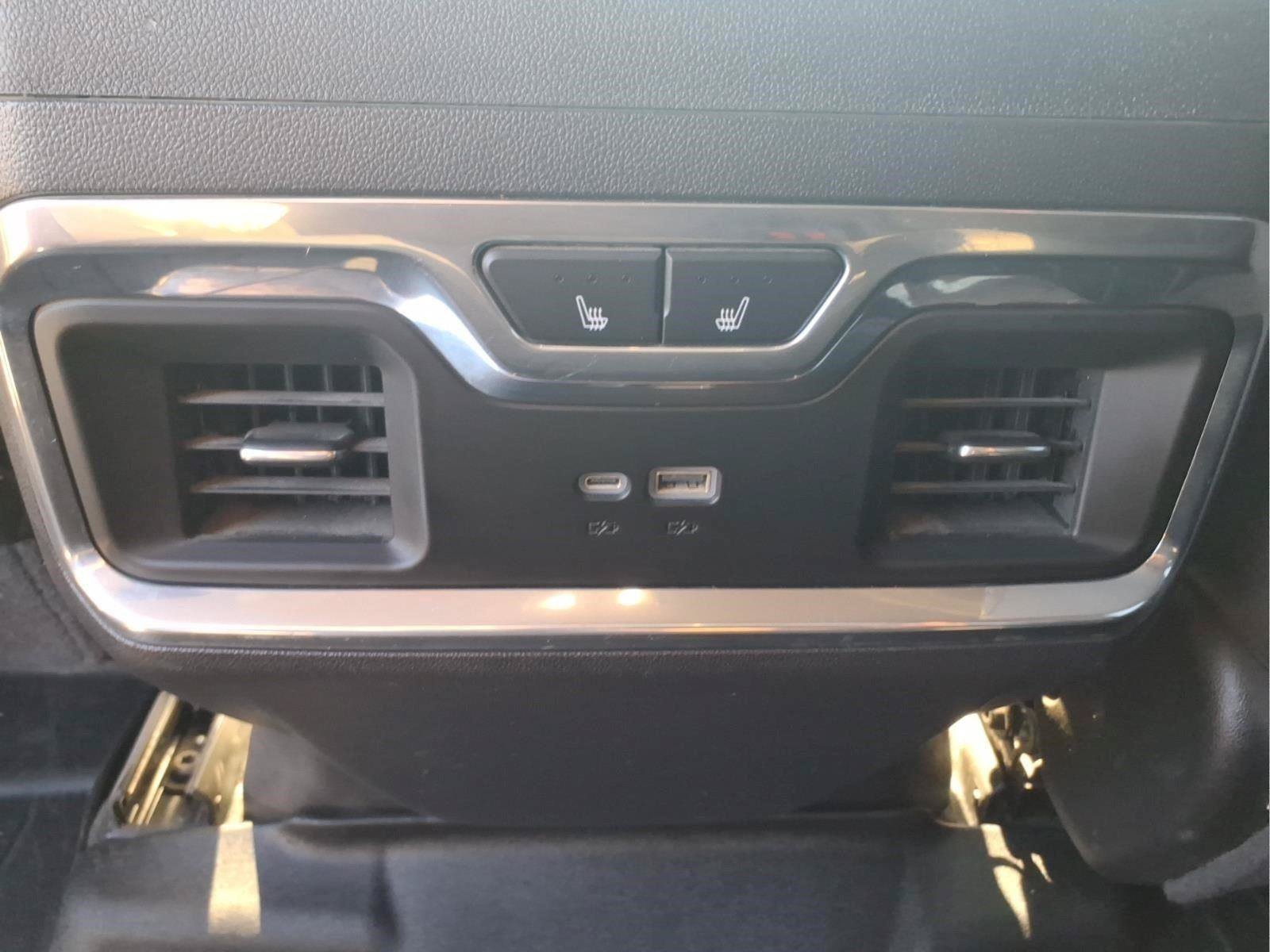 Used 2024 Chevrolet Silverado 1500 LTZ w/ LTZ Convenience Package II AWD/4WD image 15