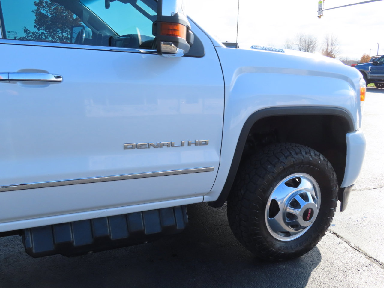 Used 2018 GMC Sierra 3500 Denali w/ Duramax Plus Package image 26