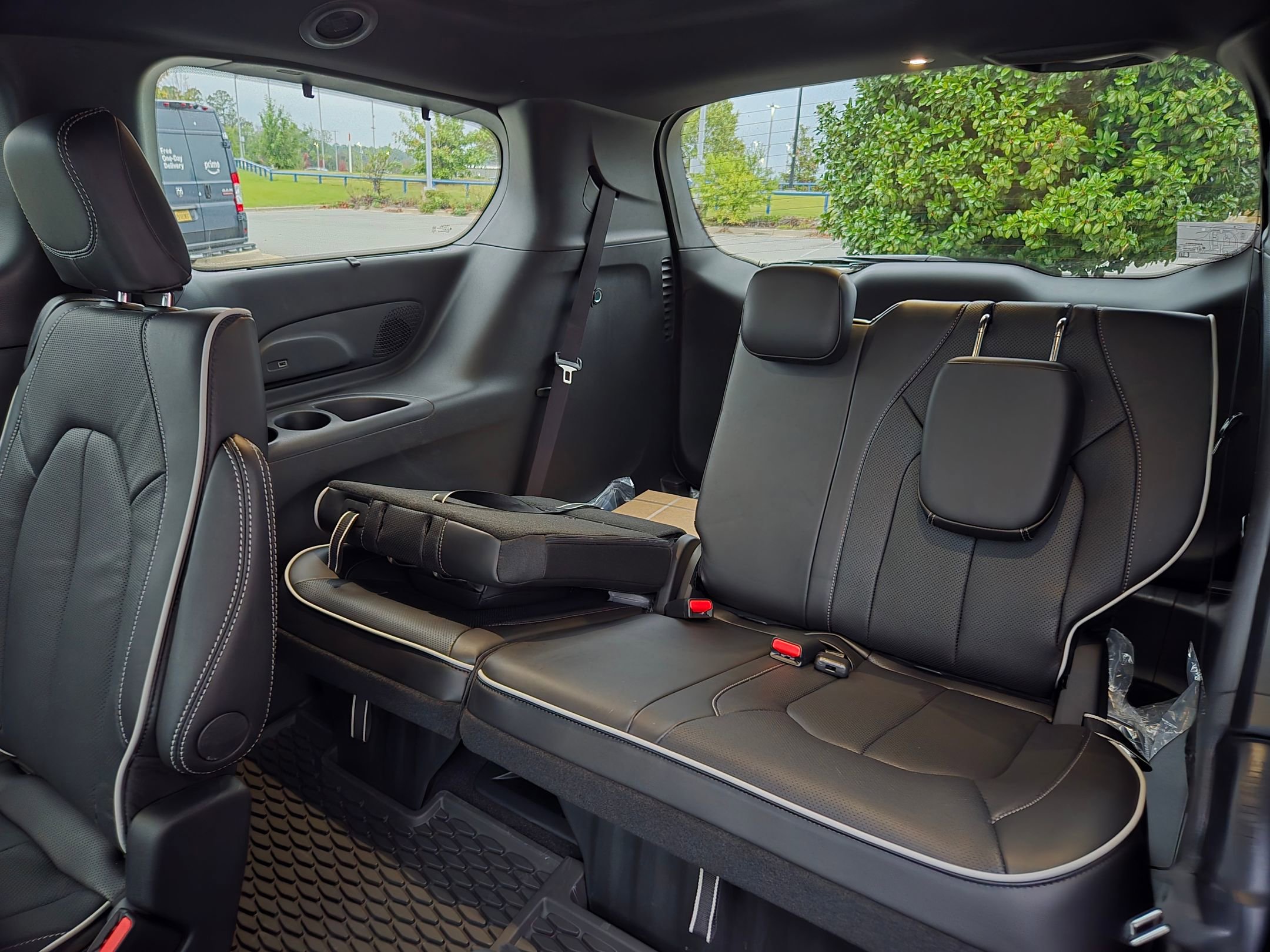 New 2026 Chrysler Pacifica Limited image 22