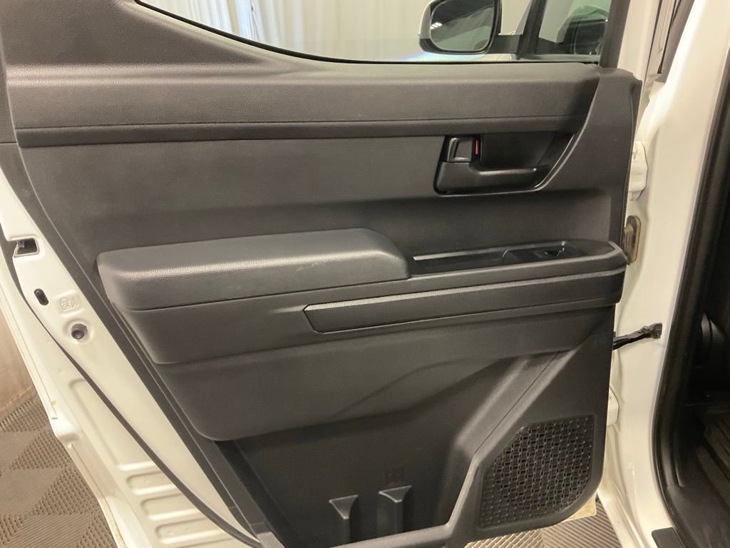Used 2025 Toyota Tacoma SR5 AWD/4WD image 30