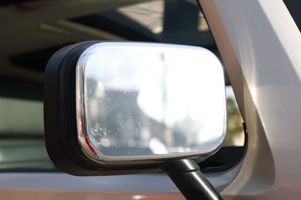 Used 2005 HUMMER H2 w/ Preferred Equipment Group image 31