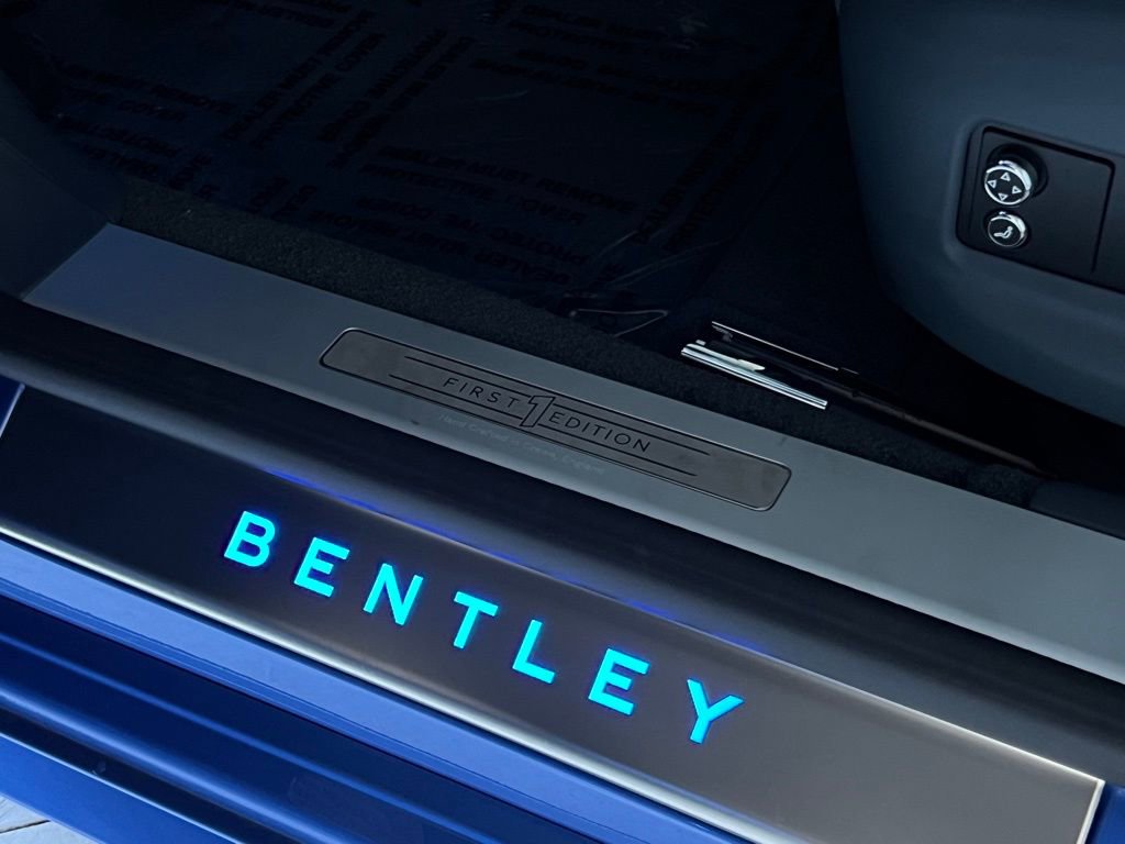 Used 2025 Bentley Flying Spur Plug-In Hybrid image 26