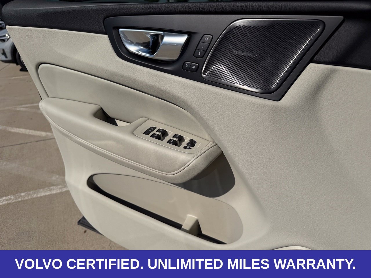 Certified 2026 Volvo XC60 B5 Ultra AWD/4WD image 27