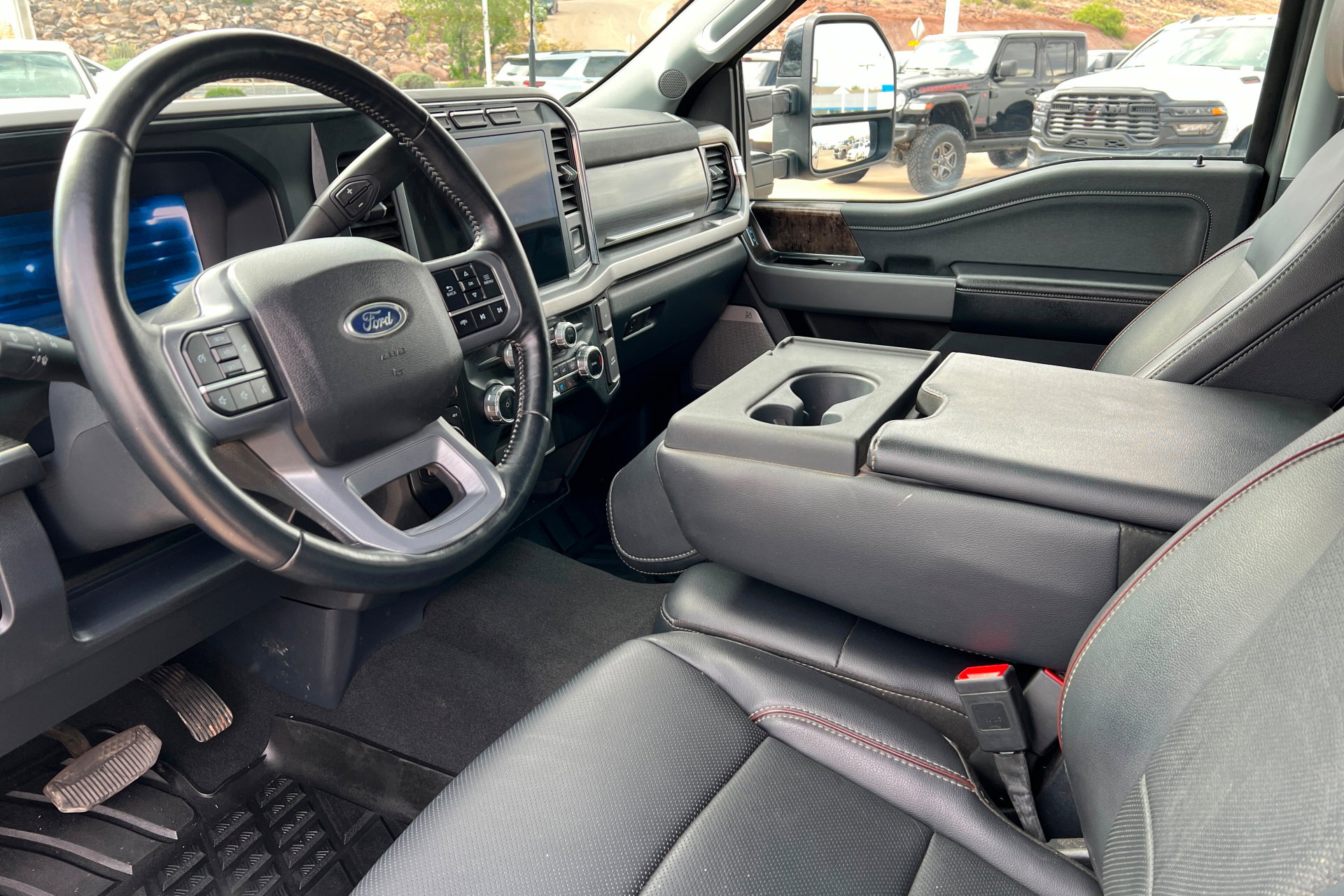 Used 2024 Ford F350 Lariat AWD/4WD image 16