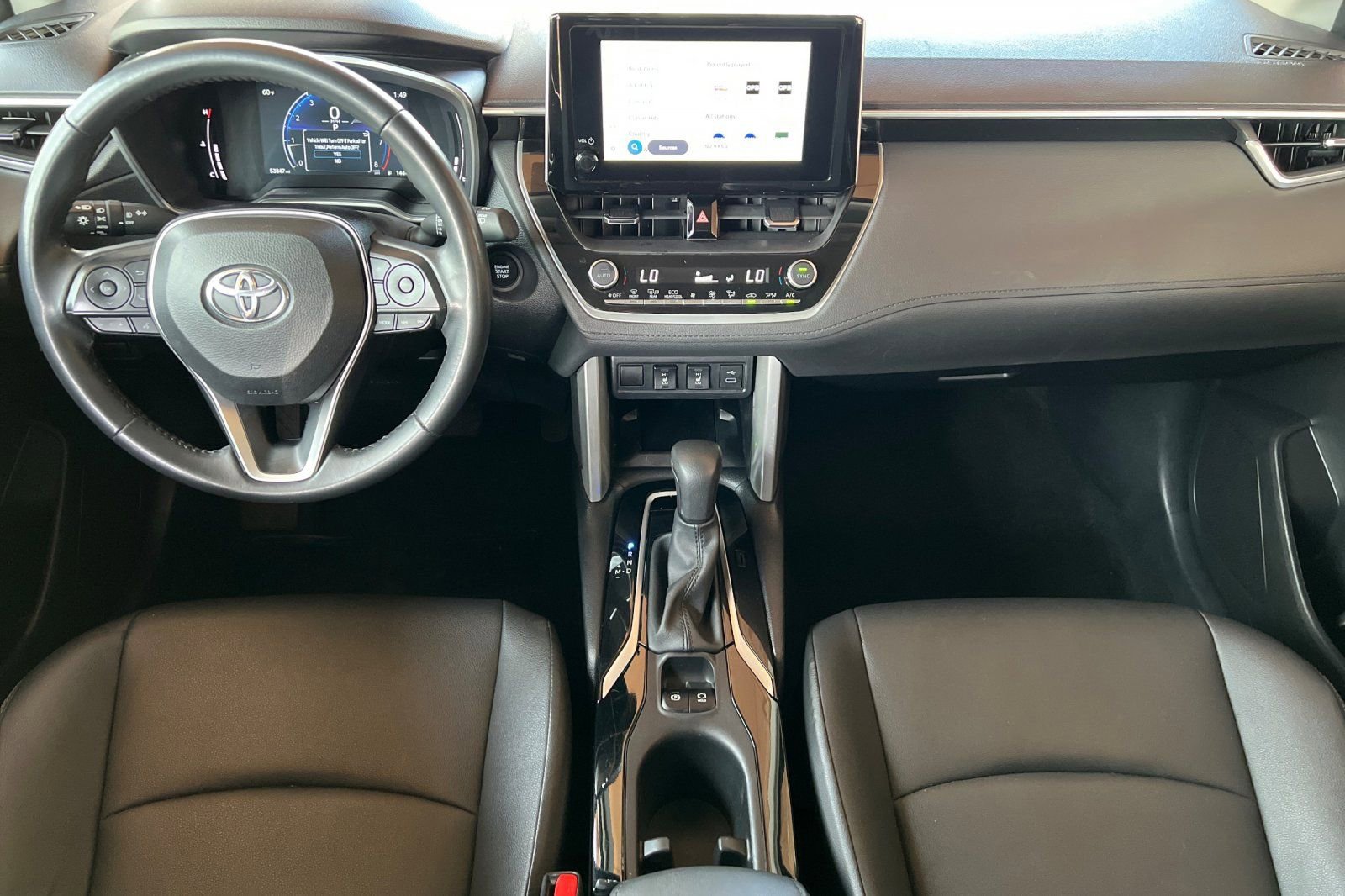 Used 2024 Toyota Corolla Cross XLE image 13