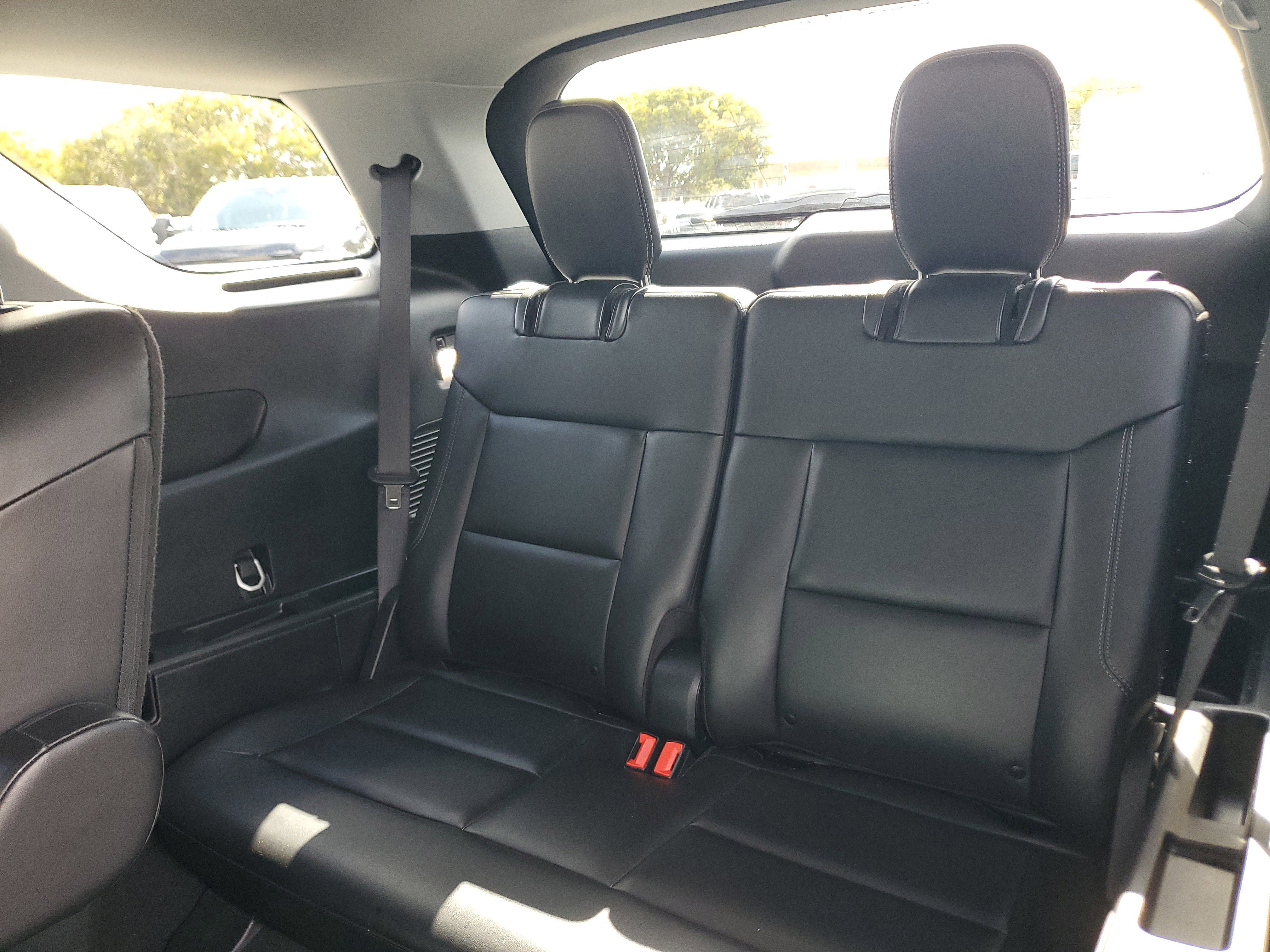 Used 2023 Ford Explorer XLT w/ Equipment Group 202A image 14