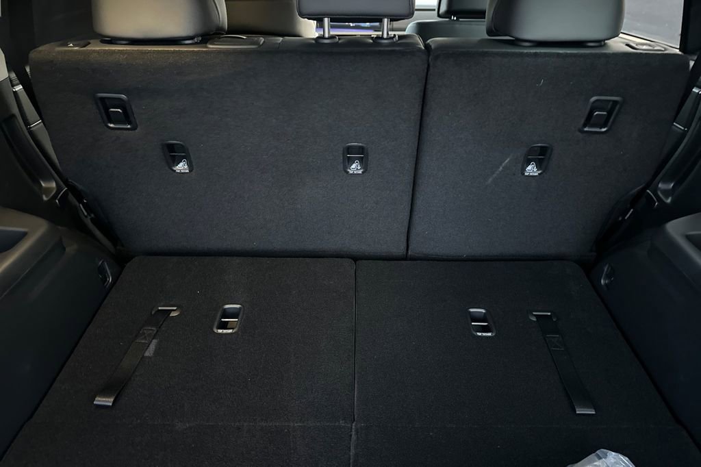 New 2025 Hyundai Santa Fe Limited image 12