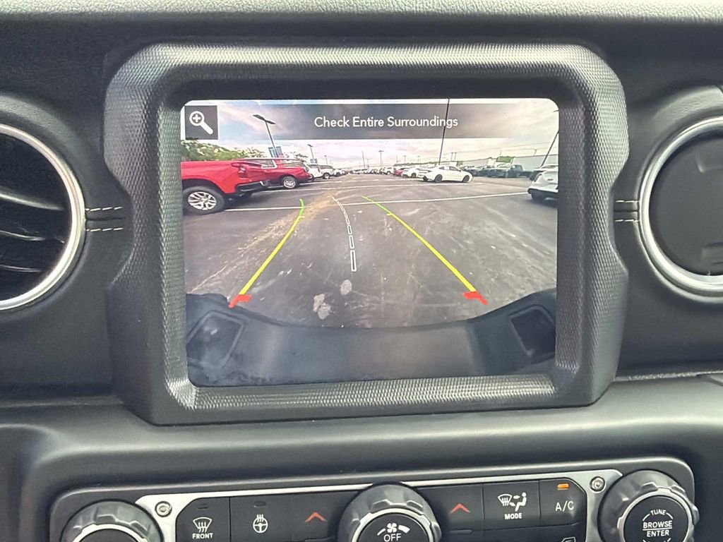 Used 2020 Jeep Gladiator Overland w/ Popular Equipment Package AWD/4WD image 32