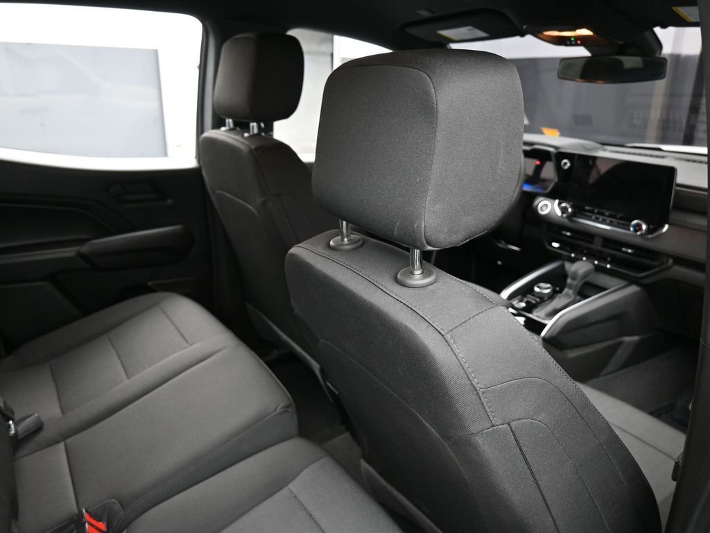 Used 2024 Chevrolet Colorado Trail Boss image 40