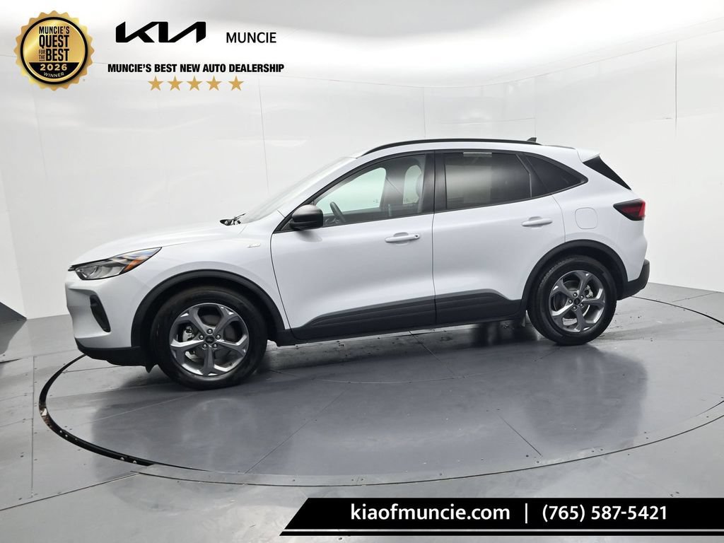 Used 2025 Ford Escape ST-Line FWD image 4