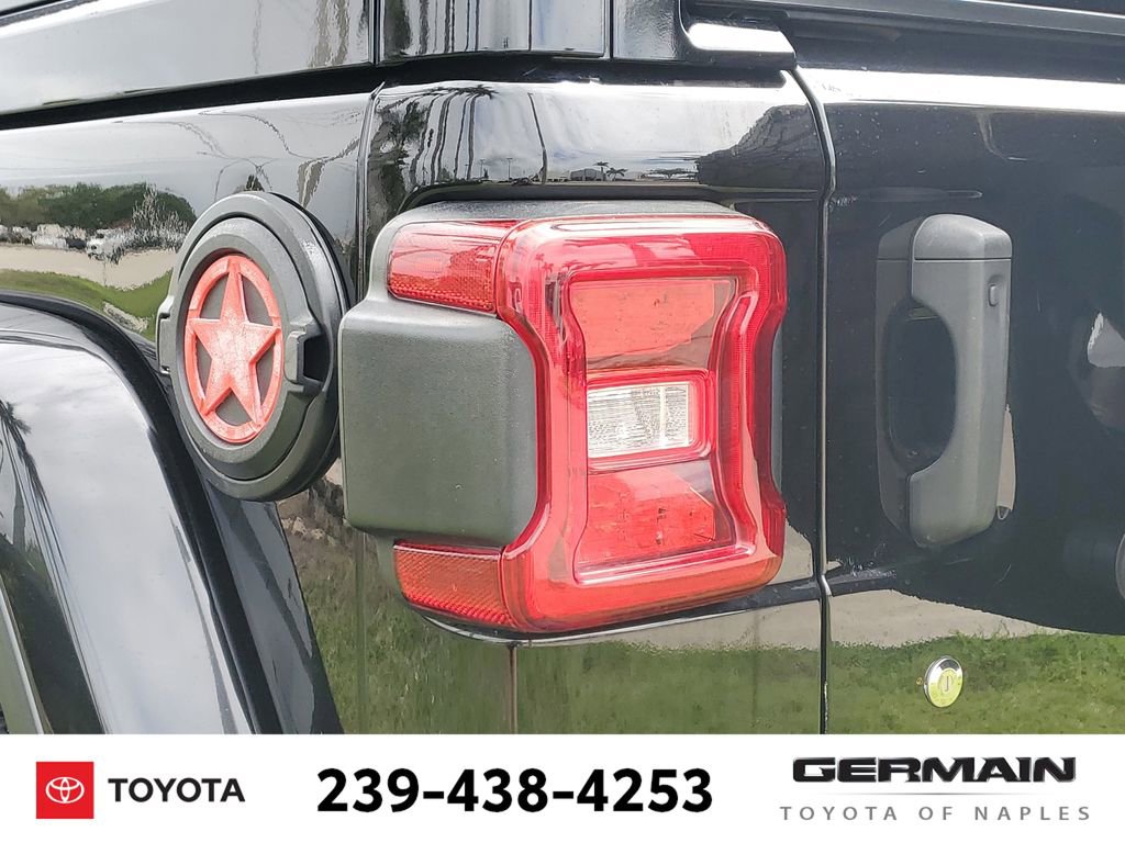 Used 2018 Jeep Wrangler Unlimited Sahara w/ Quick Order Package 24M Moab image 16