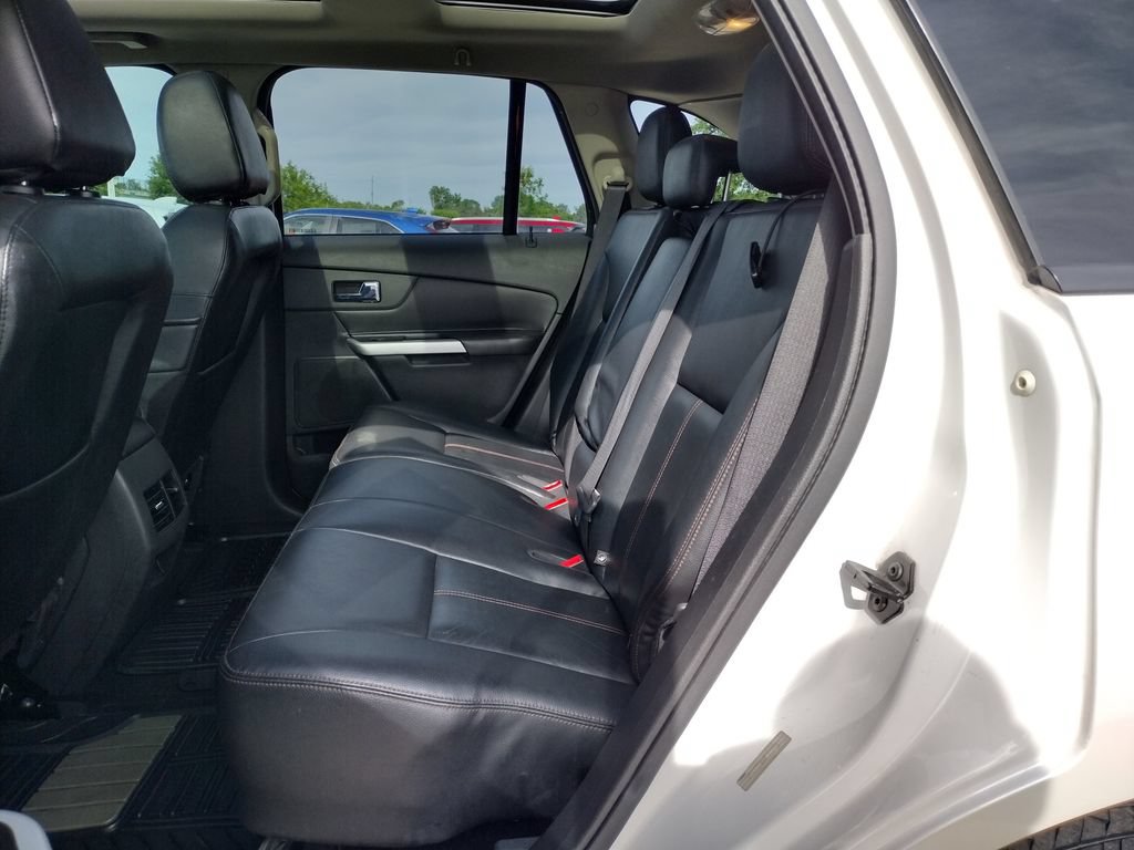 Used 2014 Ford Edge SEL w/ Canadian Touring Package FWD image 7