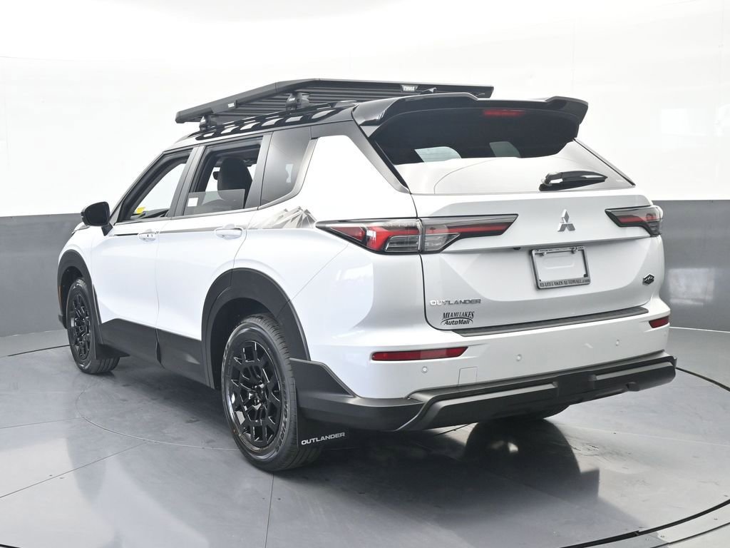 New 2026 Mitsubishi Outlander Trail Edition image 4