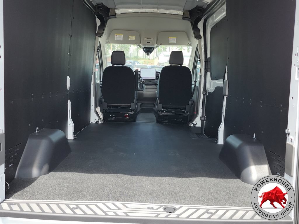 New 2026 Ford Transit 250 148 Medium Roof w/ Load Area Protection Package RWD image 13