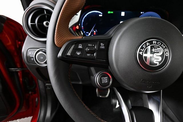 New 2025 Alfa Romeo Giulia w/ Driving Assist Package RWD image 12