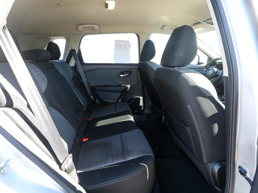 Used 2023 Nissan Rogue SV image 22
