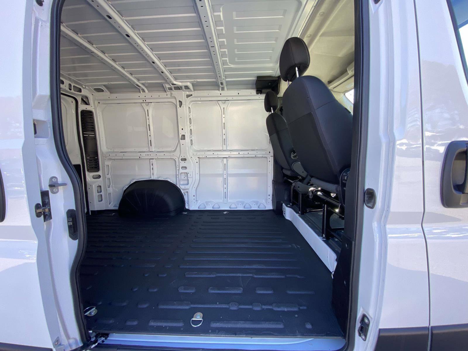 New 2026 RAM ProMaster 1500 w/ Storage Group FWD image 14