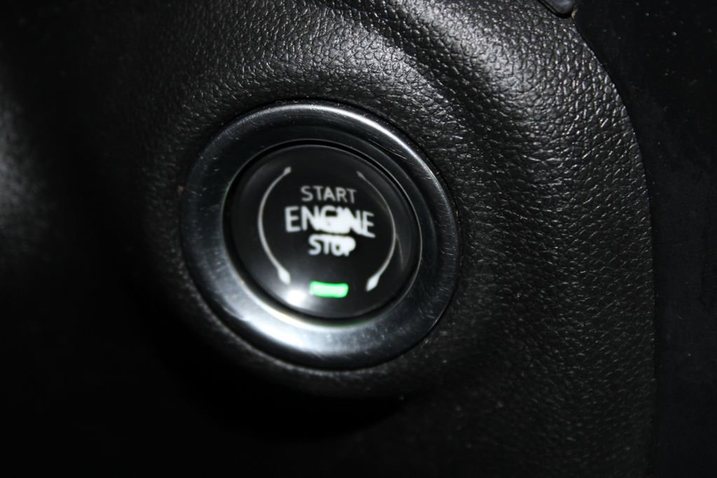 Used 2020 GMC Sierra 1500 Elevation w/ Elevation Value Package image 30