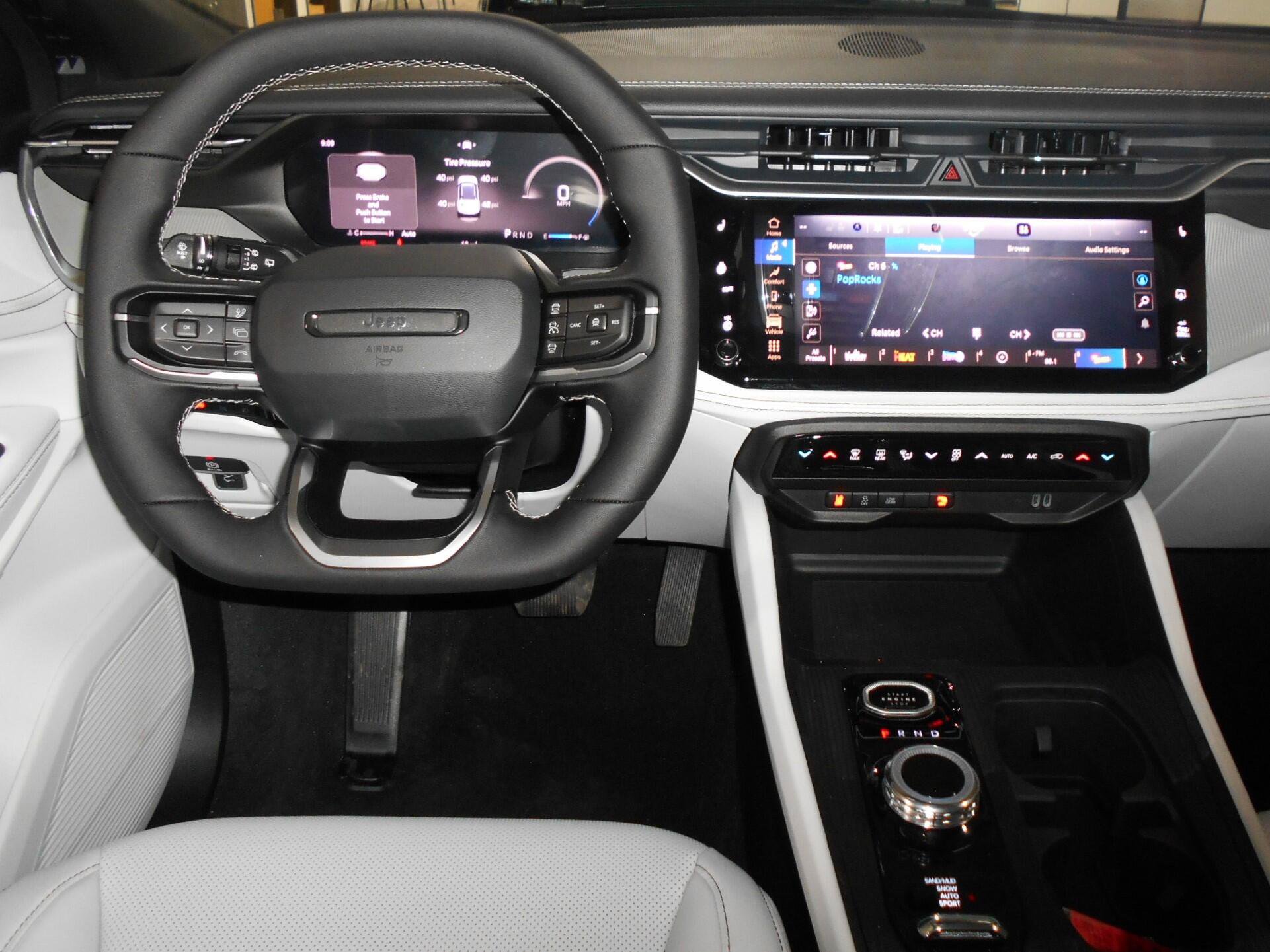 New 2026 Jeep Cherokee Limited AWD/4WD image 4