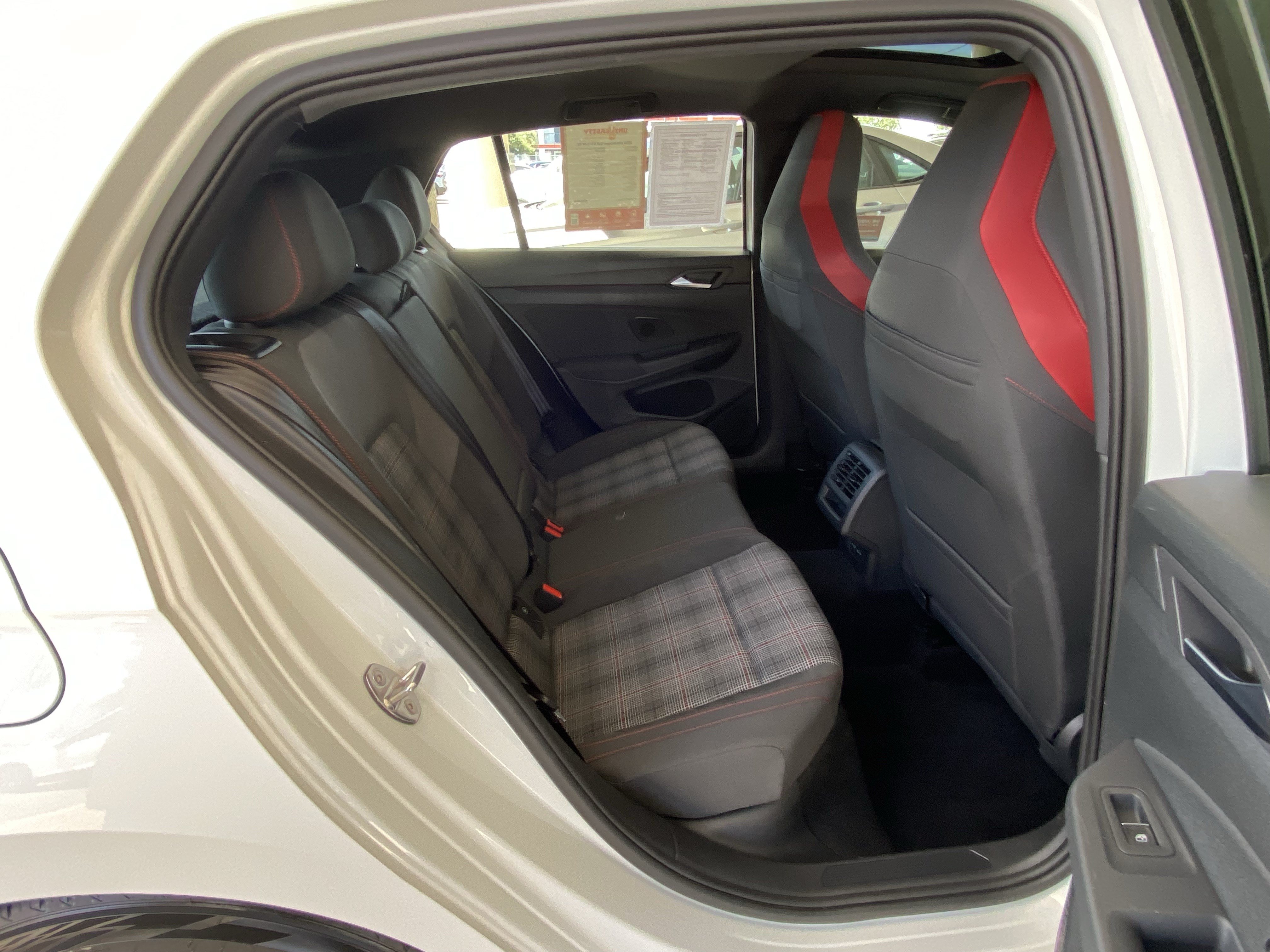 Certified 2022 Volkswagen GTI SE FWD image 37