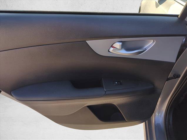 Used 2023 Kia Forte LXS FWD image 8