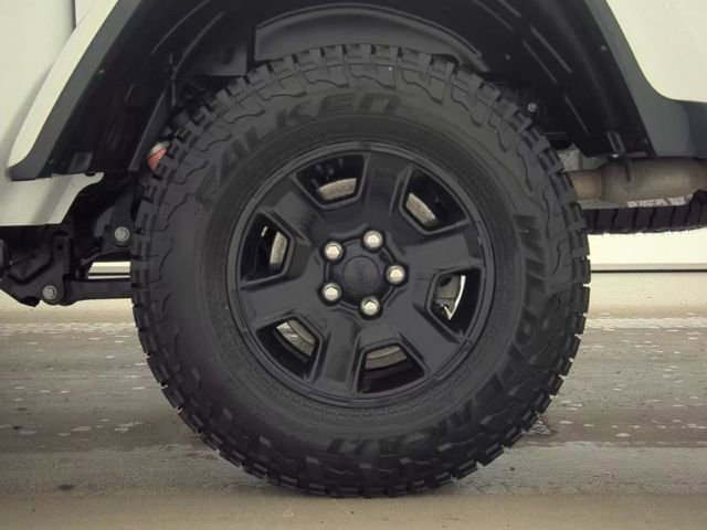 Used 2023 Jeep Gladiator Mojave w/ Cold Weather Group AWD/4WD image 20
