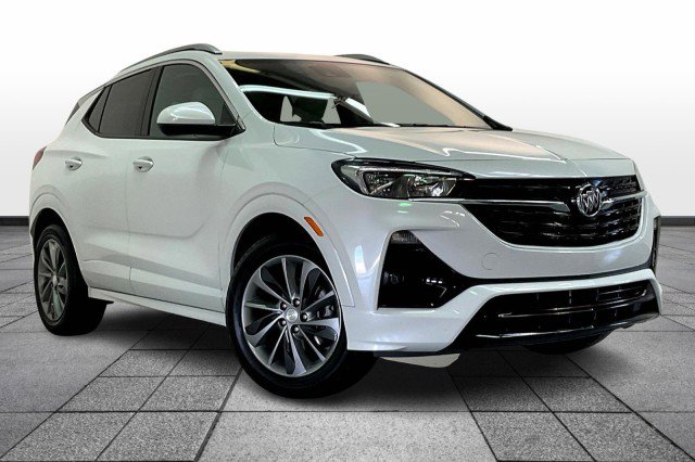 Used 2023 Buick Encore GX Select w/ Sport Touring Package image 2