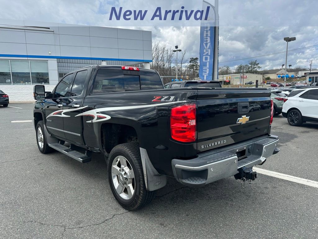 Used 2018 Chevrolet Silverado 2500 LTZ w/ Vortec Plus Package image 10