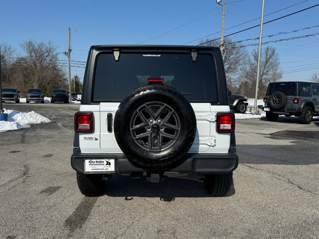Used 2024 Jeep Wrangler Sport S image 4