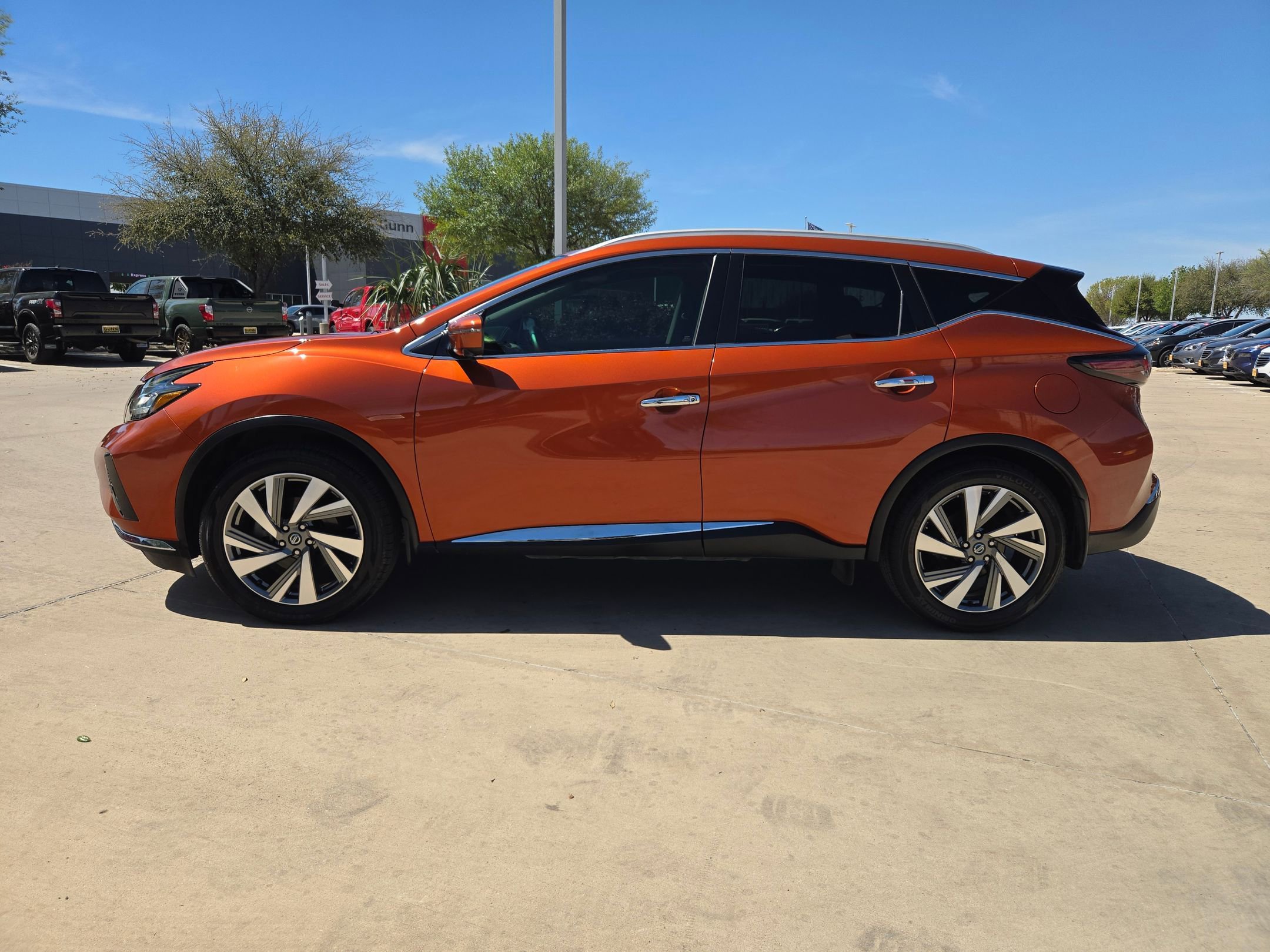 Used 2020 Nissan Murano SL w/ Moonroof Package FWD image 6