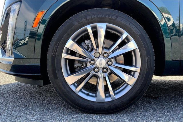 Used 2024 Cadillac XT6 Premium Luxury AWD/4WD image 8