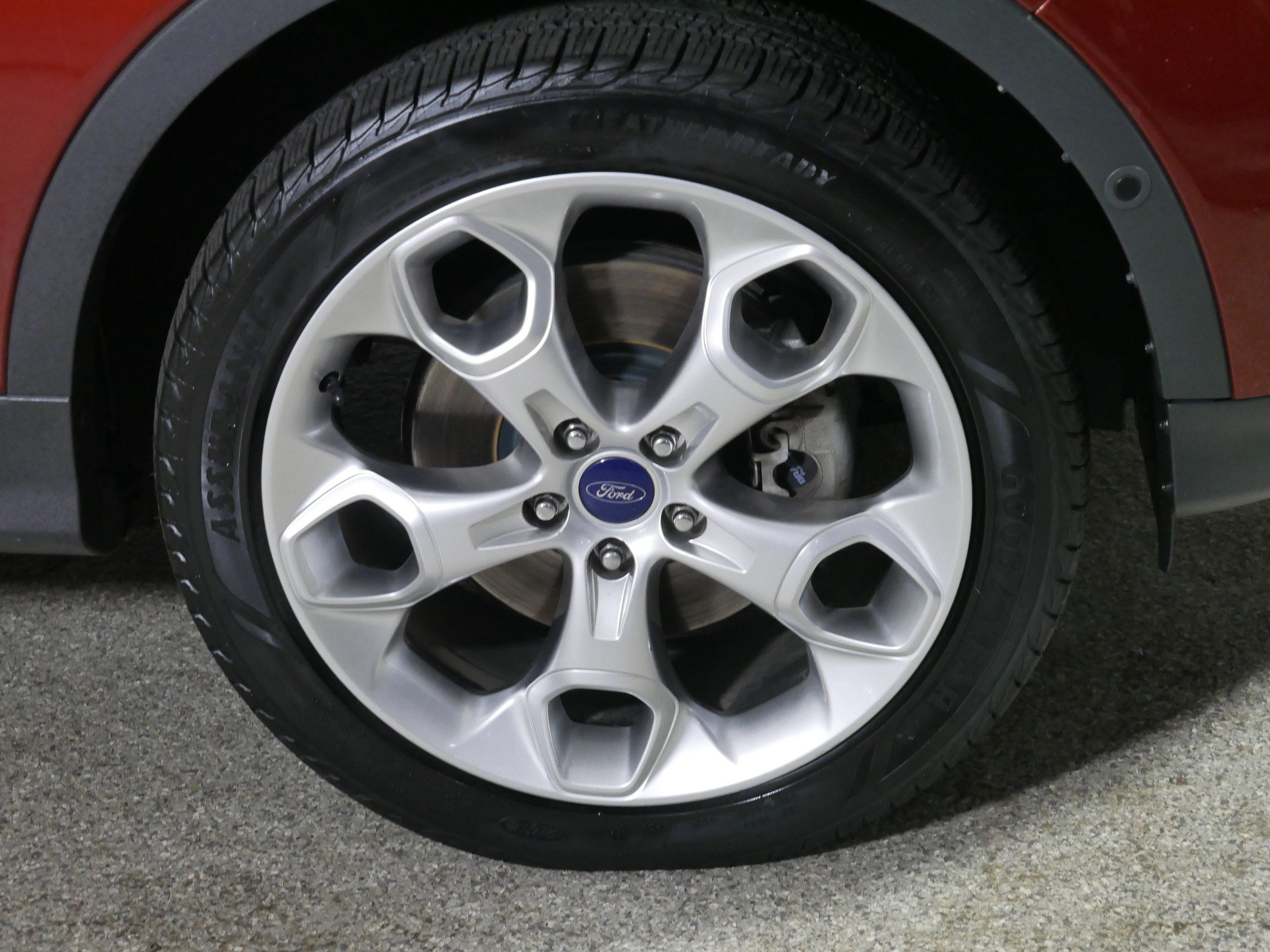 Used 2014 Ford Escape Titanium w/ Equipment Group 401A AWD/4WD image 15