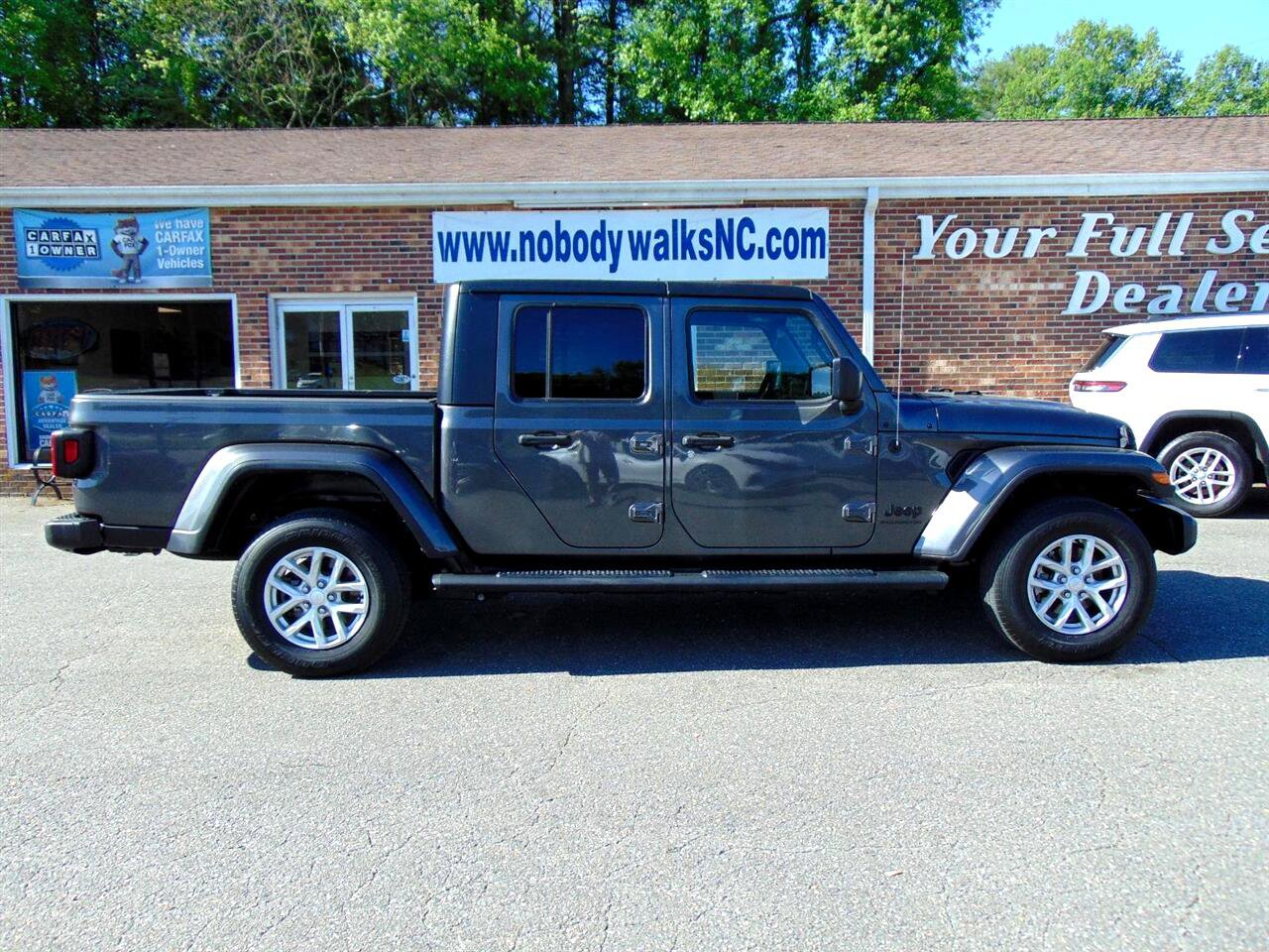 Used 2023 Jeep Gladiator Sport image 4