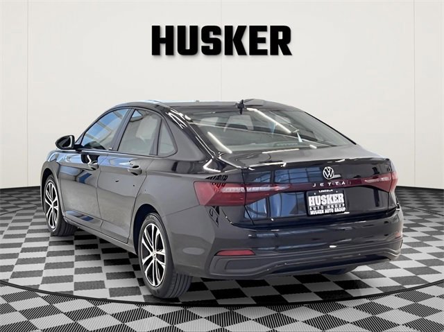 Used 2025 Volkswagen Jetta Sport image 7