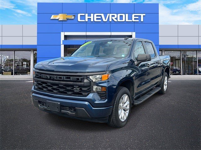 Certified 2022 Chevrolet Silverado 1500 Custom w/ LPO, Dark Essentials Package image 2