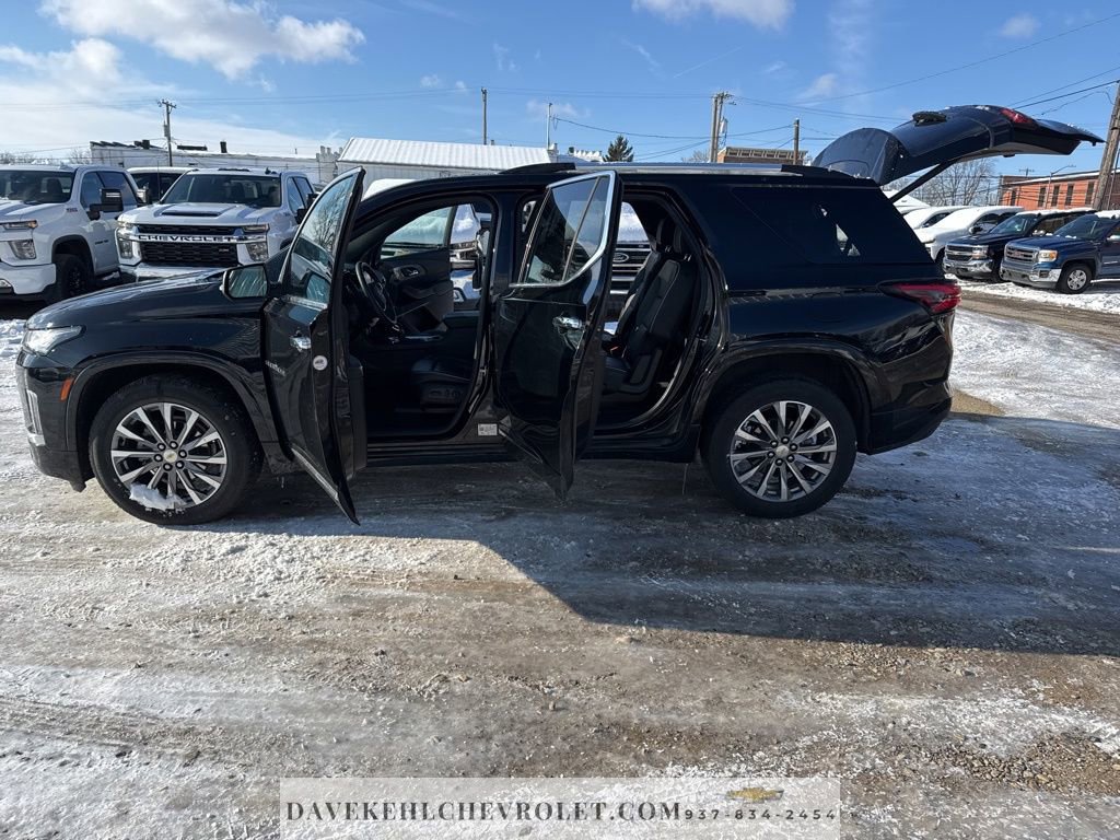 Used 2023 Chevrolet Traverse Premier image 28