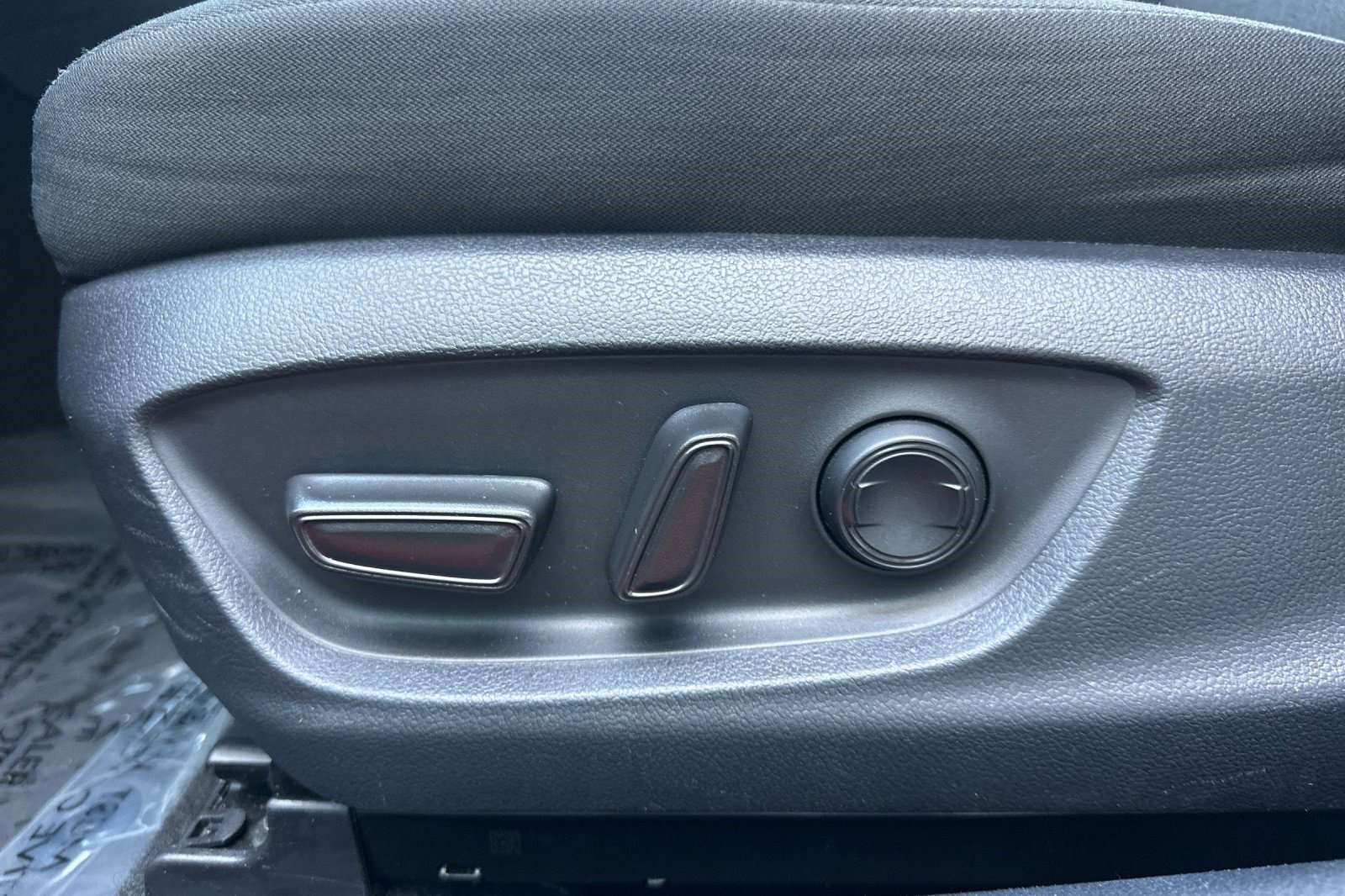 Used 2023 Toyota Camry LE w/ Convenience Package image 14