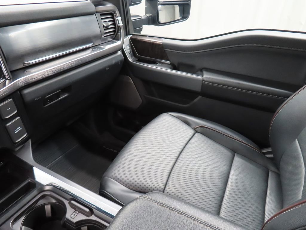 Used 2023 Ford F250 Lariat w/ Lariat Ultimate Package image 34