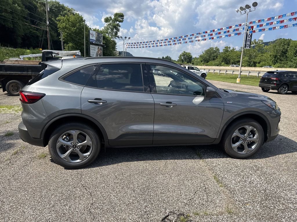 New 2025 Ford Escape ST-Line w/ Tech Pack #1 AWD/4WD image 6