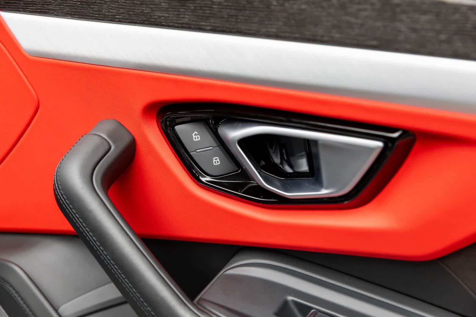 Used 2022 Lamborghini Urus image 50