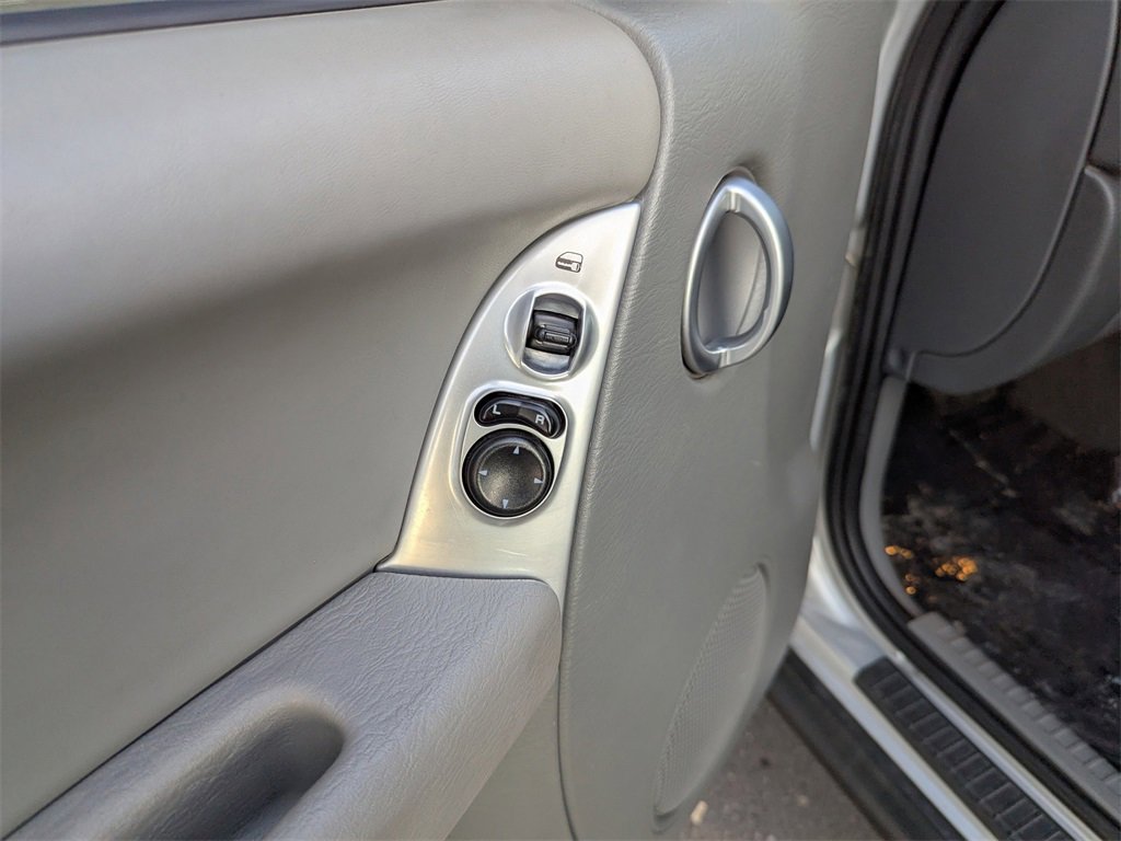 Used 2006 Jeep Liberty Limited image 11