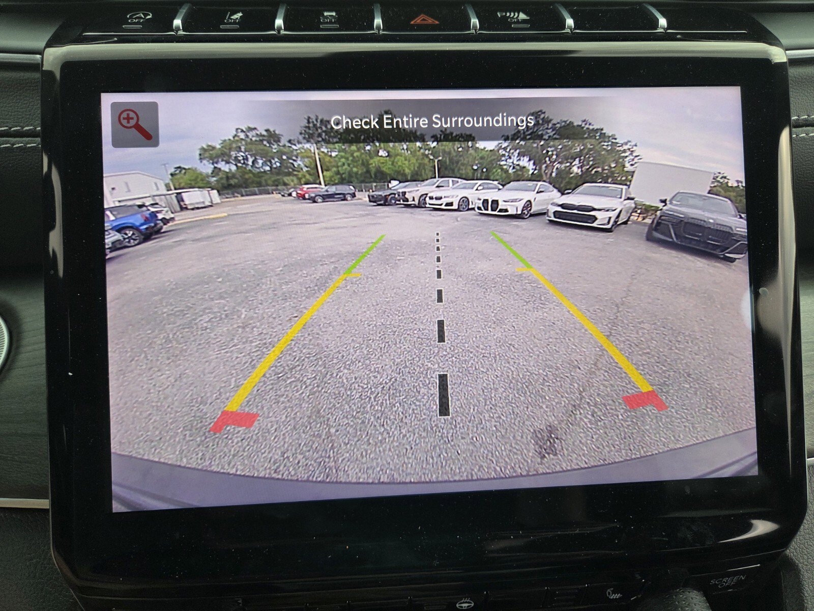Used 2025 Jeep Grand Cherokee Limited AWD/4WD image 24